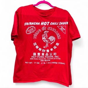 Red Sriracha Hot Chili Sauce graphic tee tshirt large 100% cotton Mad Engine